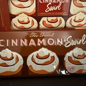Too faced cinnamon swirl eye shadow palette